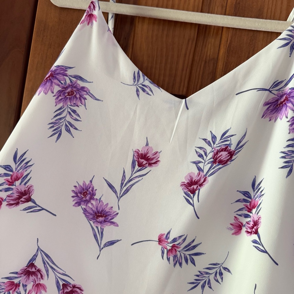Hippie Rose Cami Tank Top Women’s Large White Purple Floral Flowy Feminine - Picture 2 of 6